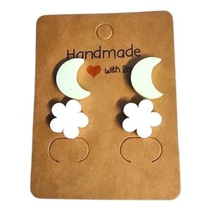 Mint Moonflower Acrylic Stud Earrings – 2 Pair